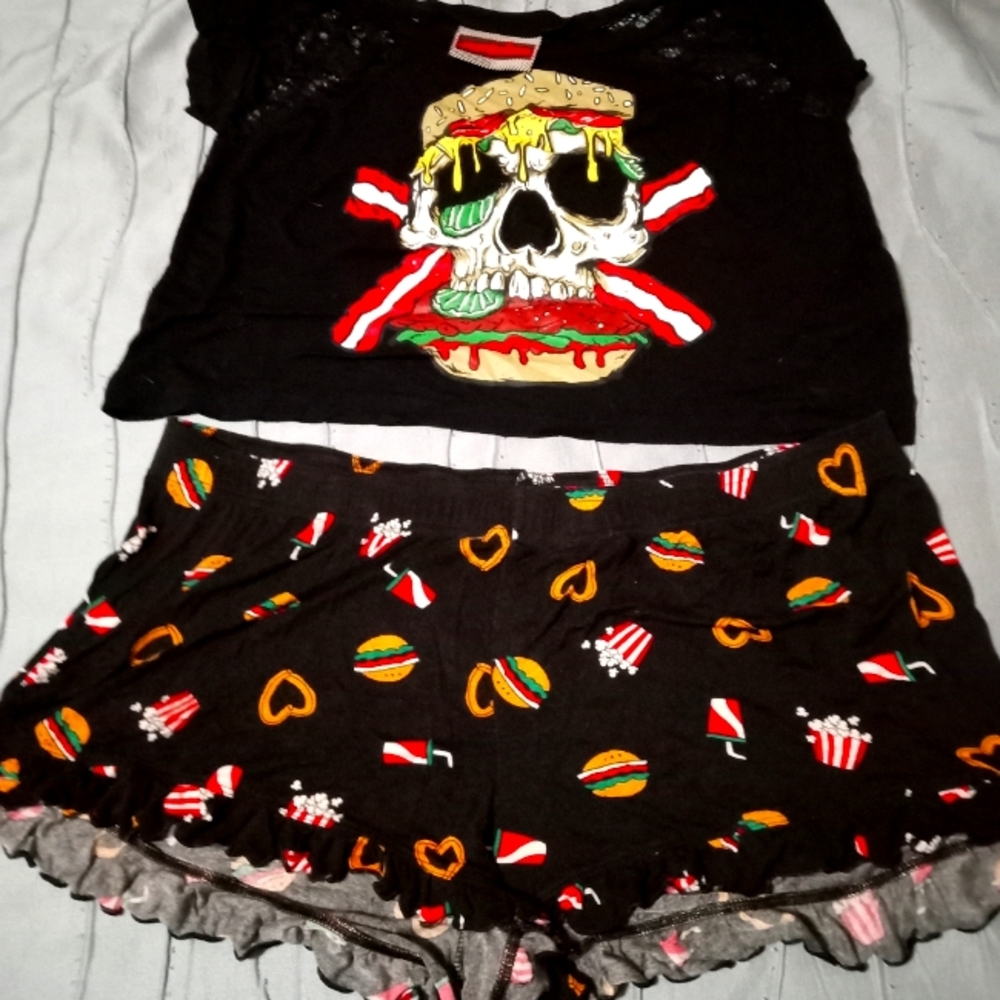 Jawbreaker Top Size Small with matching Bottoms Cheeseburger Skull
